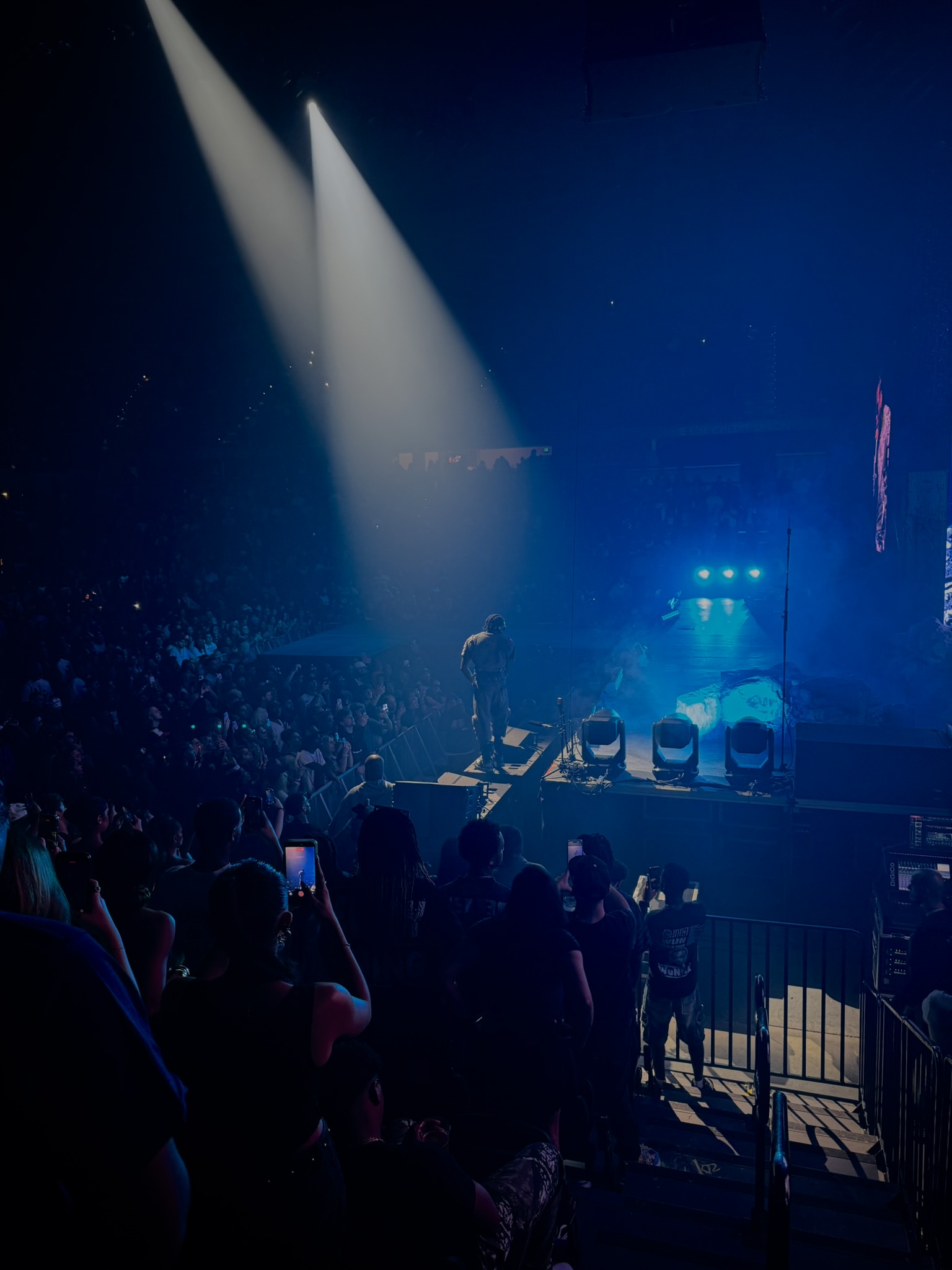 Gunna concert in Tampa with blue stage lighting
